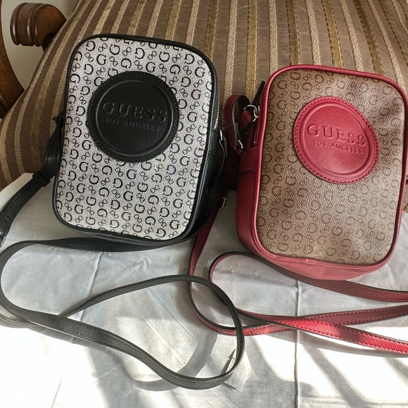 Handbags - Guess Crossbody Bags